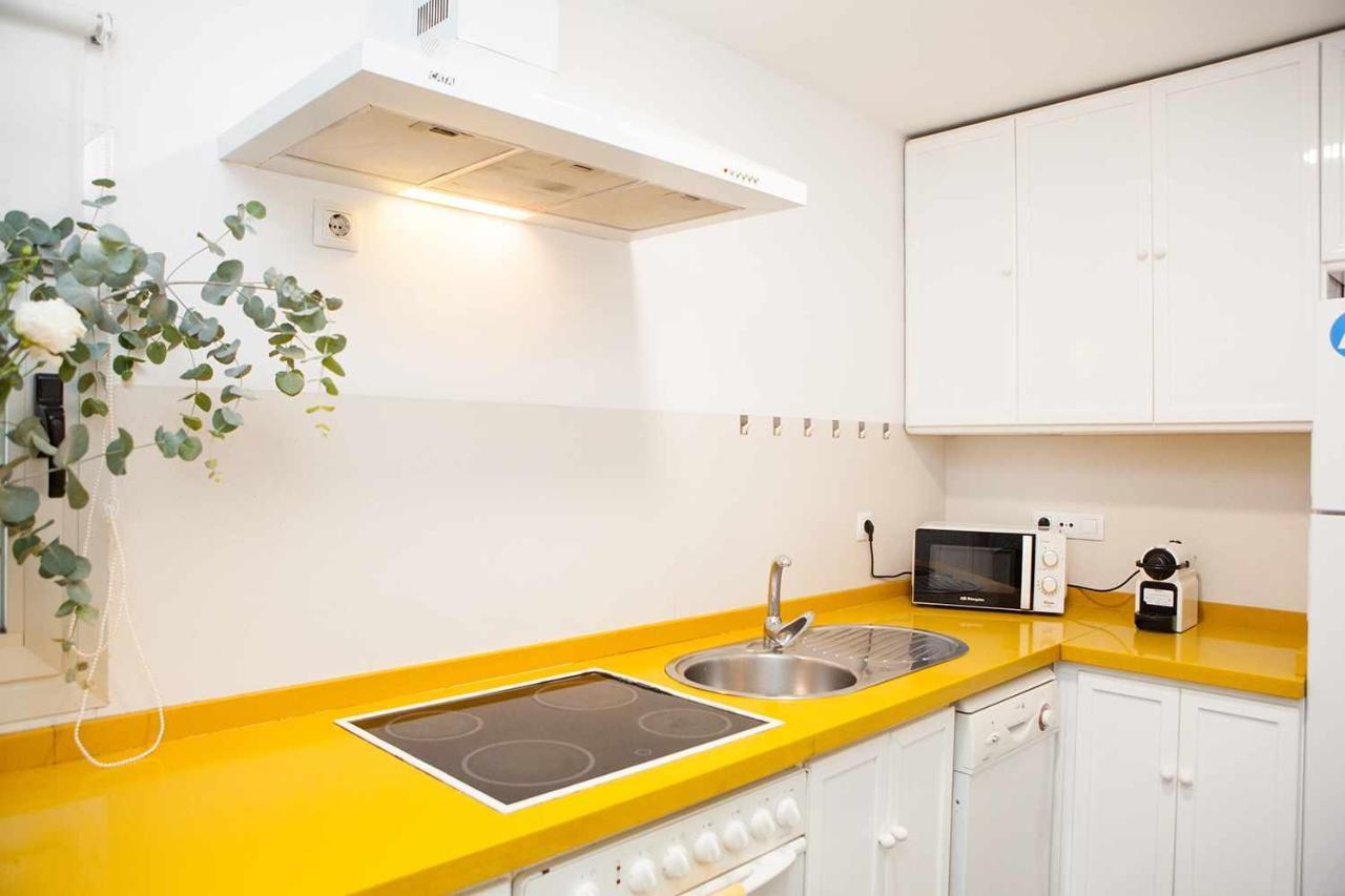 Charming Apartment With Pool And Garage Севілья Екстер'єр фото